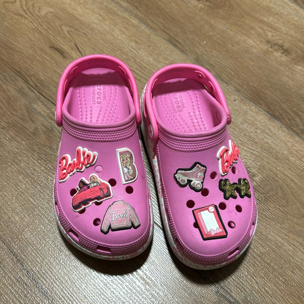 Barbie crocs